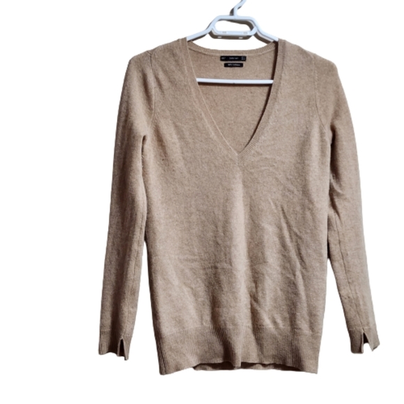 Cashmere Women's V-Neck Tan Sweater - Picture 1 of 4